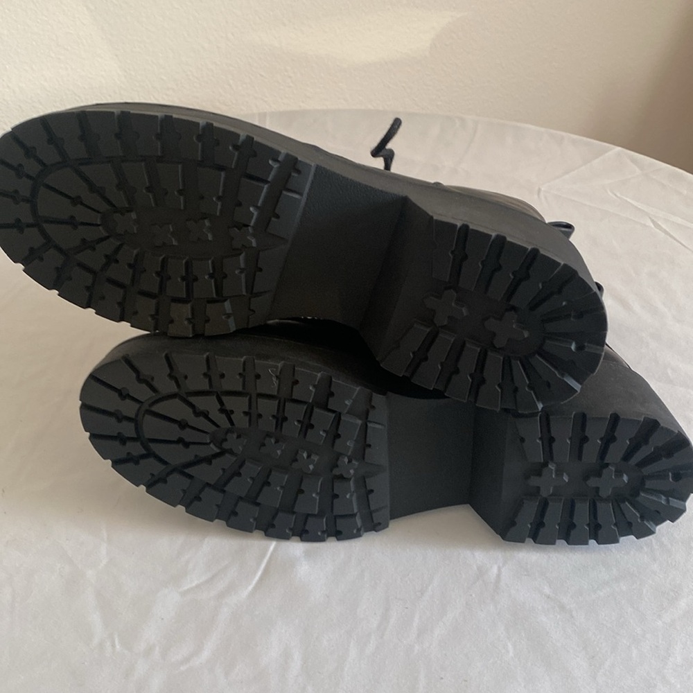 Steve Madden boots - Picture 3 of 4